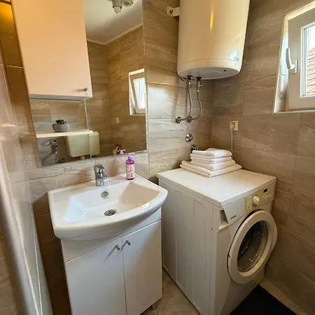 Hidden Gem Apartment Free Parking - Old Town *